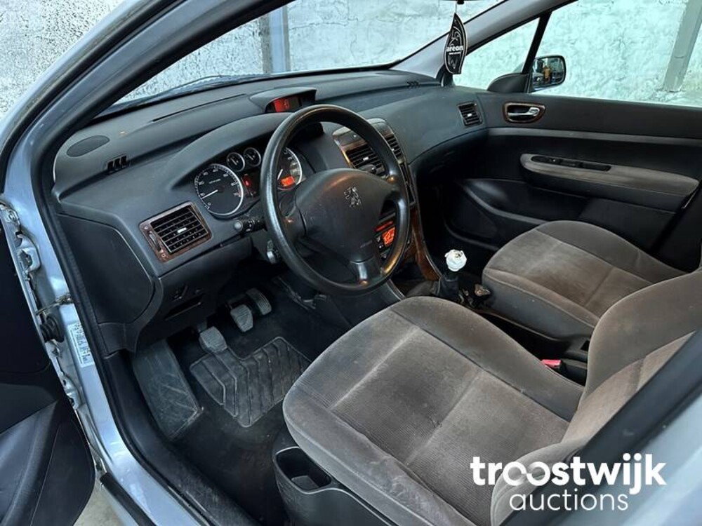 Peugeot 307 1.6-16V XT 109pk 2004 -Orig. NL-, 09-PL-JS