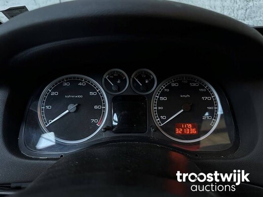 Peugeot 307 1.6-16V XT 109pk 2004 -Orig. NL-, 09-PL-JS