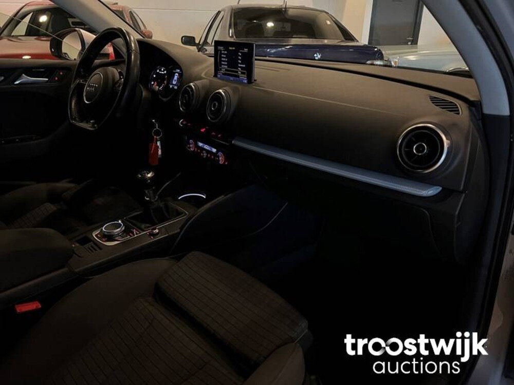 Audi A3 Limousine TFSI CoD Ambition Pro Line S 140hp 2014, GG-288-J
