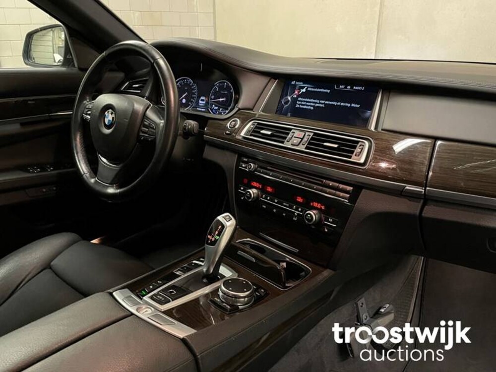 BMW 730d High Executive 7-series 258hp 2015 -Orig. NL-, GR-218-G