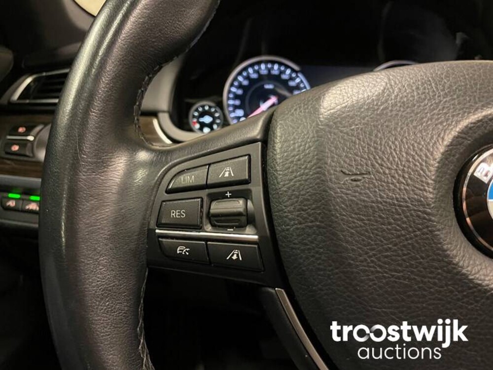 BMW 730d High Executive 7-series 258hp 2015 -Orig. NL-, GR-218-G