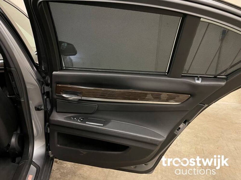 BMW 730d High Executive 7-series 258hp 2015 -Orig. NL-, GR-218-G