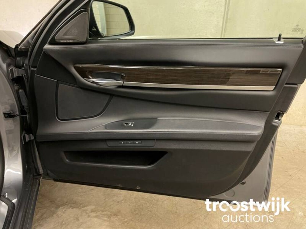 BMW 730d High Executive 7-series 258hp 2015 -Orig. NL-, GR-218-G