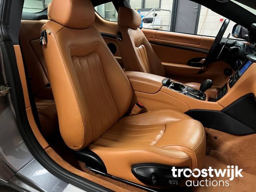 Maserati GranTurismo S 4.7 V8 439pk 2009, N-497-GH