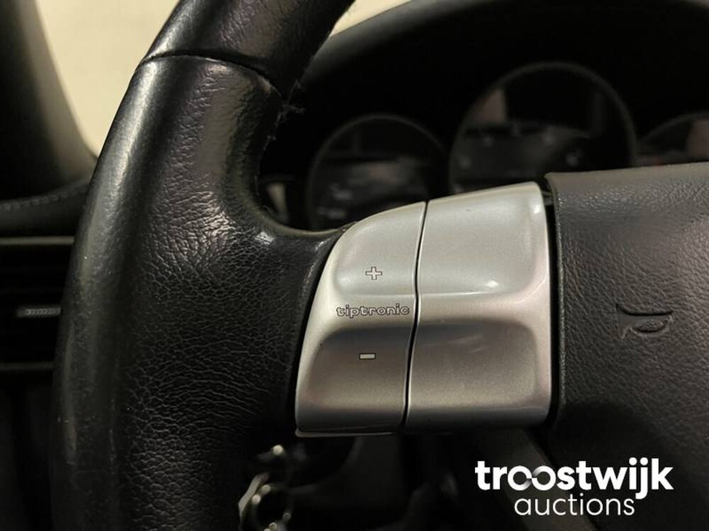 Porsche 911 Carrera 3.6 325hp 2005, 36-XV-SL