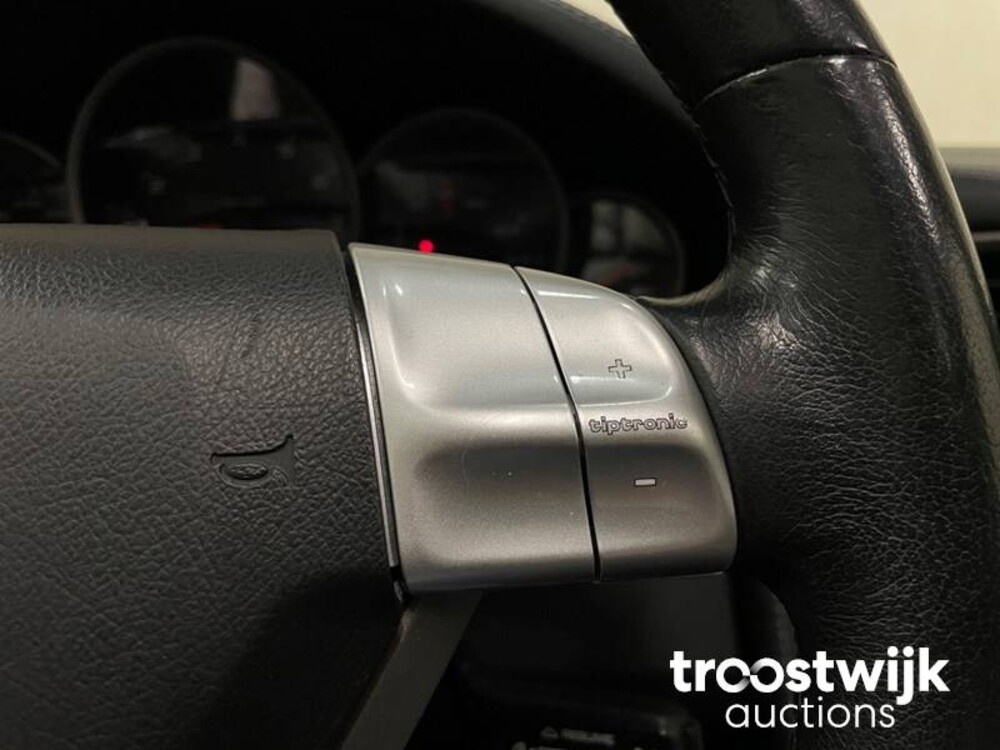 Porsche 911 Carrera 3.6 325hp 2005, 36-XV-SL