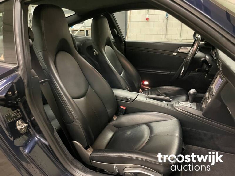 Porsche 911 Carrera 3.6 325hp 2005, 36-XV-SL