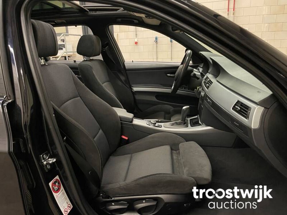 BMW 318i Touring Corporate Lease M Sport Edition 3-serie 136pk E90/E91 2013 -Orig. NL-, 90-ZLH-6