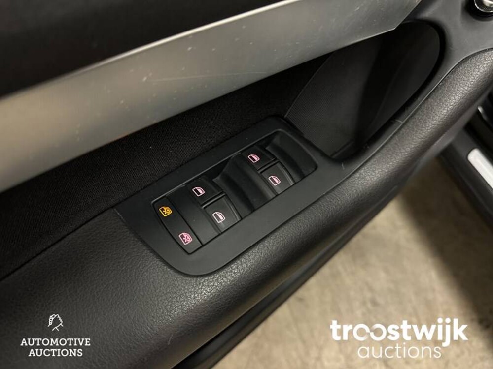 Audi A6 Avant quattro Pro Line Business 3.0 TDI 239pk 2009 -Orig. NL-, 54-HSX-9