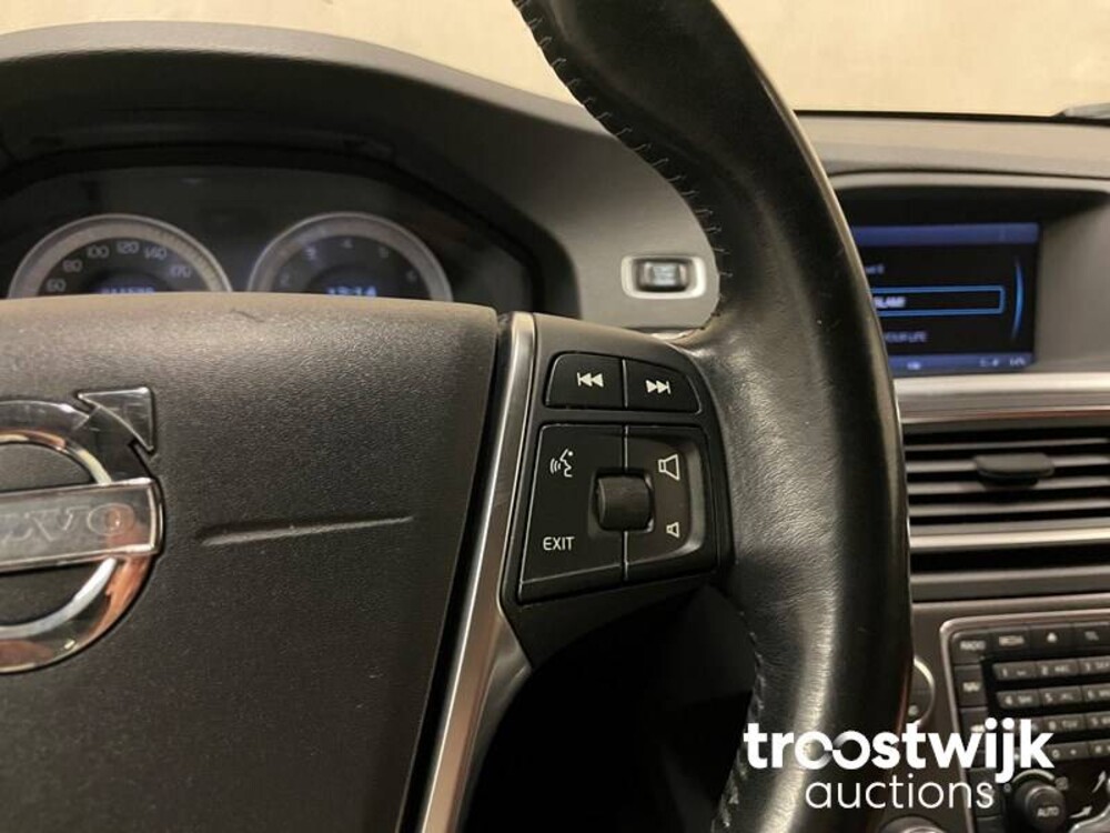 Volvo V60 1.6 T3 Momentum 150pk 2011 -Orig. NL-, 61-RHL-9