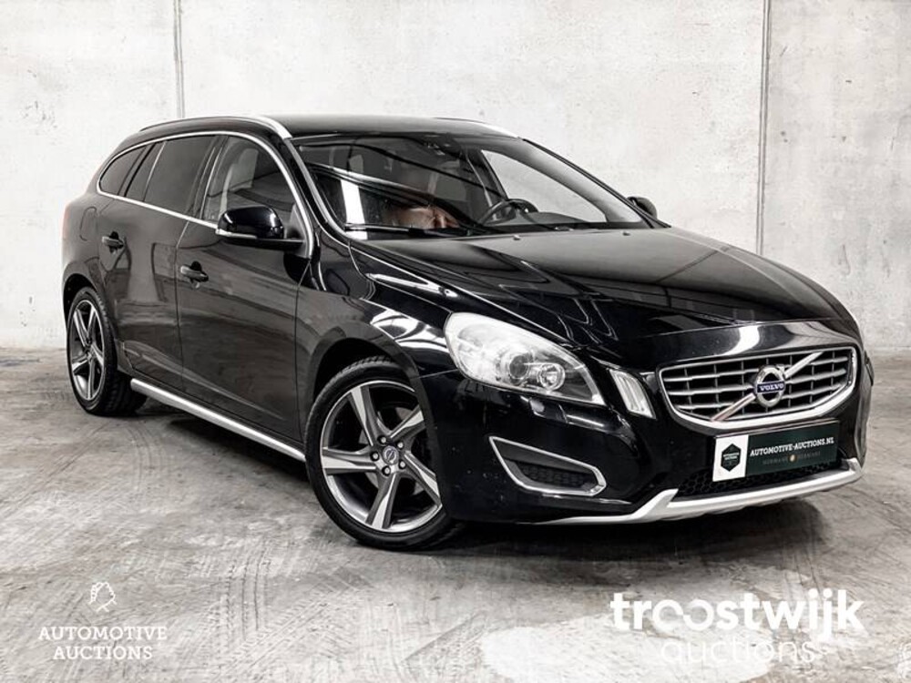Volvo V60 1.6 T3 Momentum 150pk 2011 -Orig. NL-, 61-RHL-9