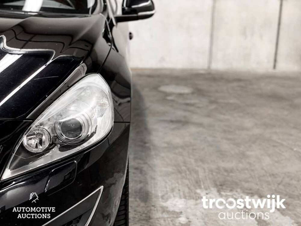 Volvo V60 1.6 T3 Momentum 150pk 2011 -Orig. NL-, 61-RHL-9