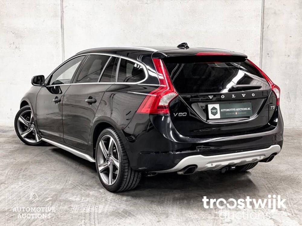 Volvo V60 1.6 T3 Momentum 150pk 2011 -Orig. NL-, 61-RHL-9