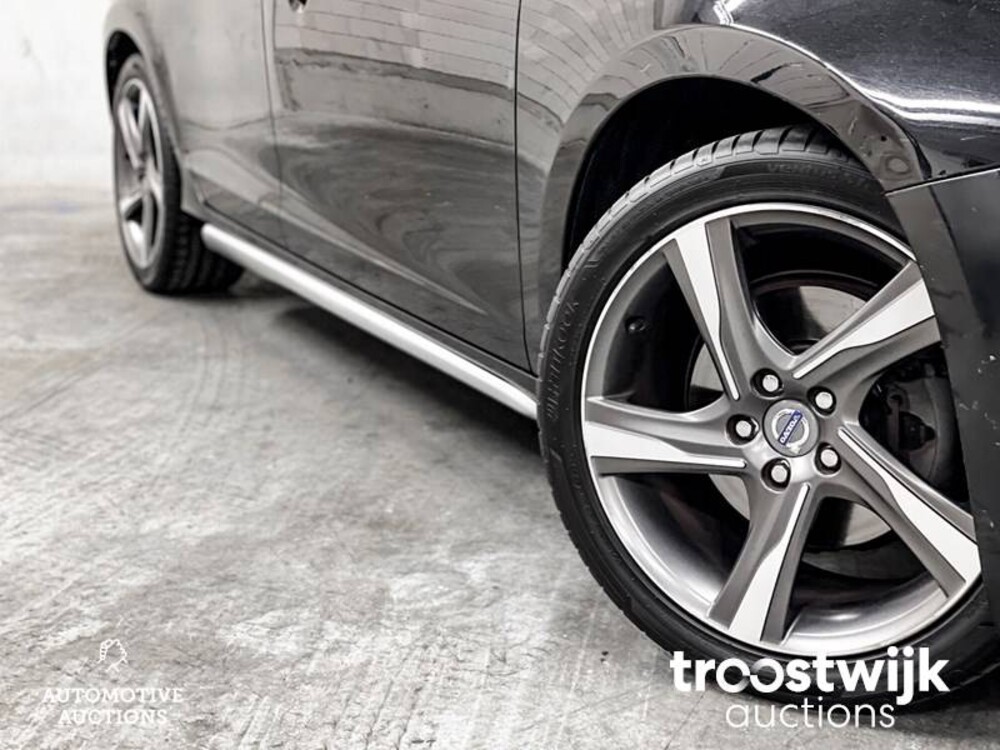 Volvo V60 1.6 T3 Momentum 150pk 2011 -Orig. NL-, 61-RHL-9
