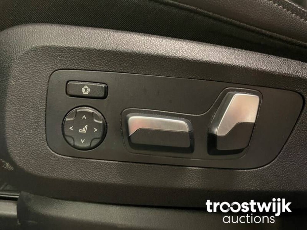 BMW M50d High Executive M50d 400pk 2019, J-024-JS