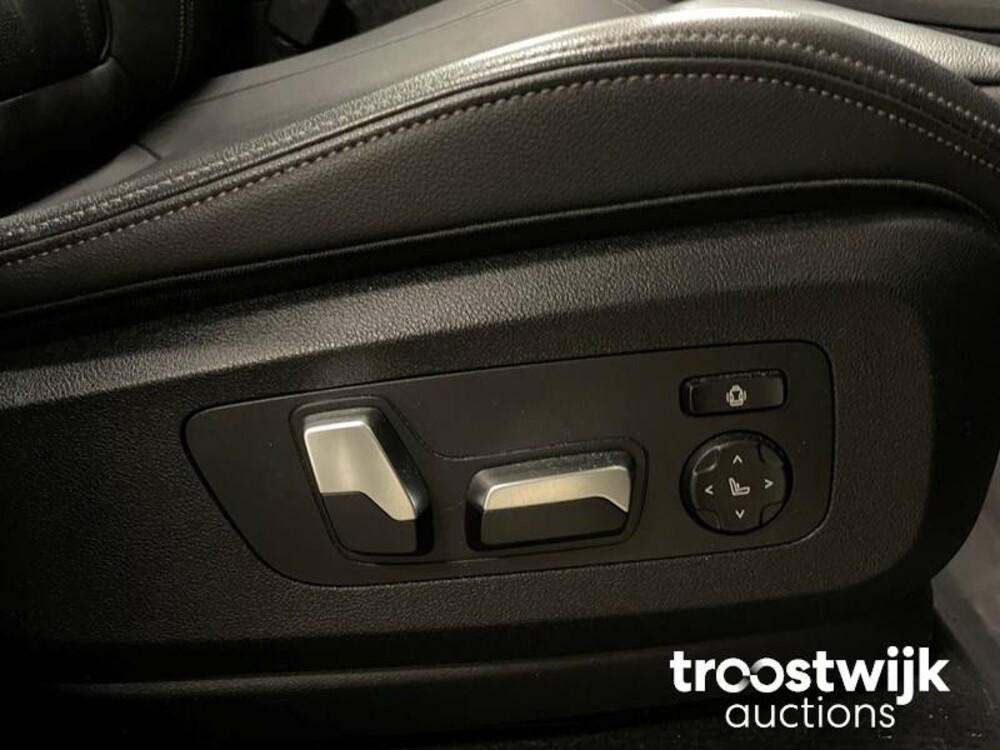 BMW M50d High Executive M50d 400pk 2019, J-024-JS