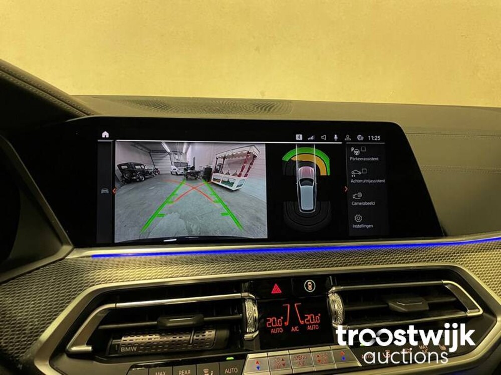 BMW M50d High Executive M50d 400pk 2019, J-024-JS