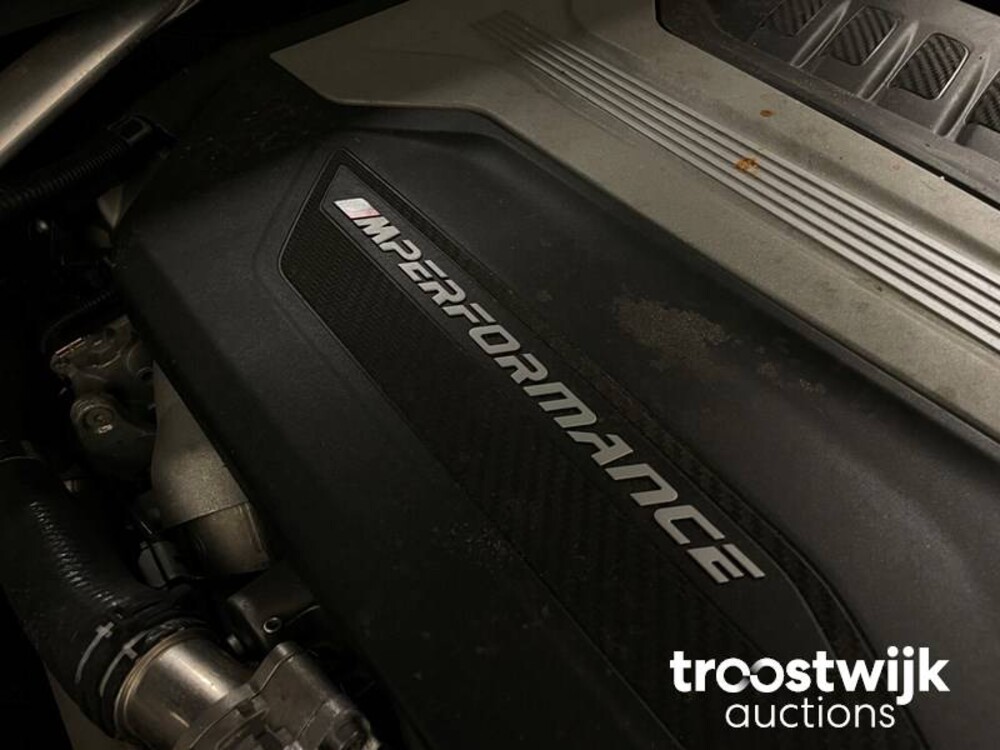 BMW M50d High Executive M50d 400pk 2019, J-024-JS