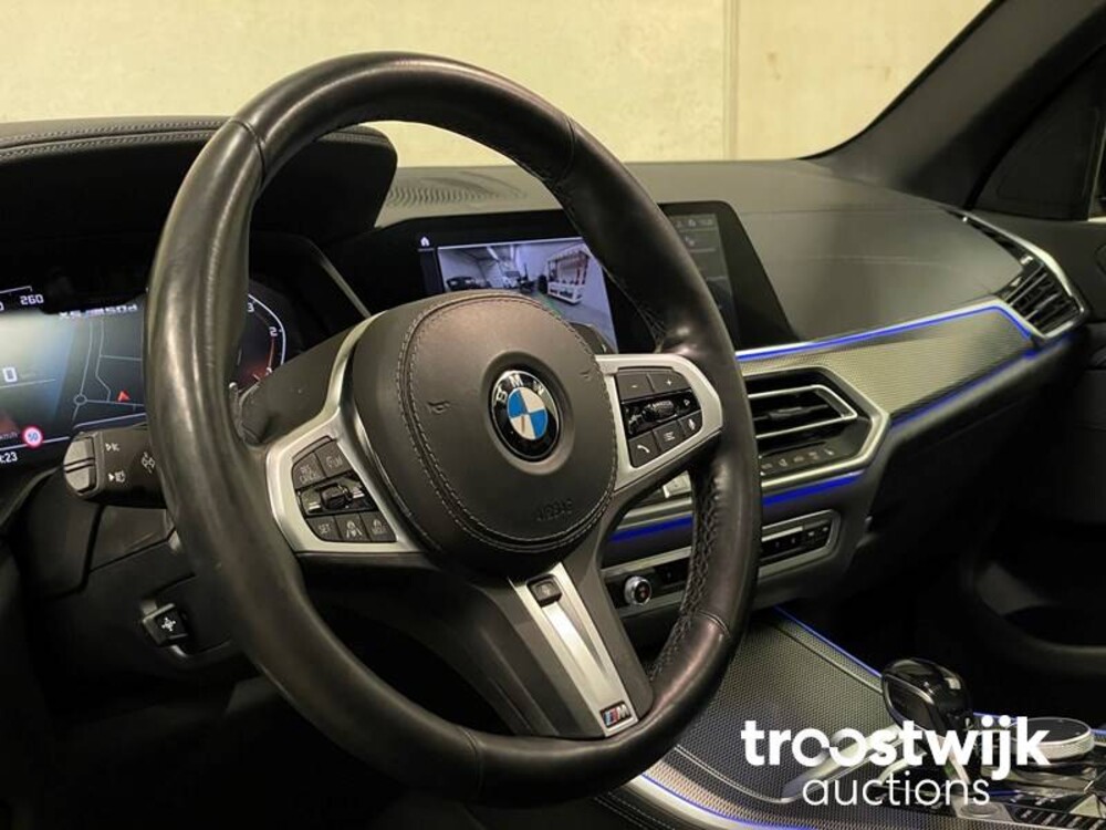 BMW M50d High Executive M50d 400pk 2019, J-024-JS