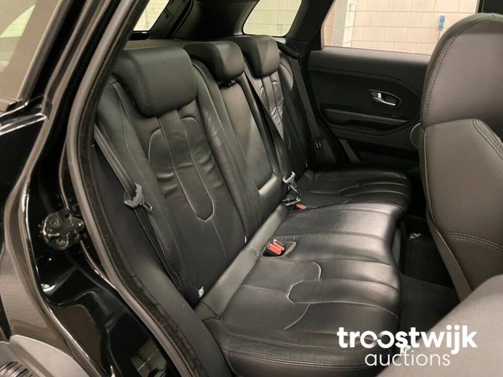 Land Rover Range Rover Evoque 2.2 eD4 2WD Pure 150pk 2015, 4-ZLN-66