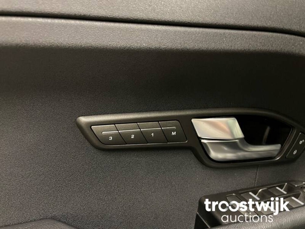 Land Rover Range Rover Evoque 2.2 eD4 2WD Pure 150pk 2015, 4-ZLN-66