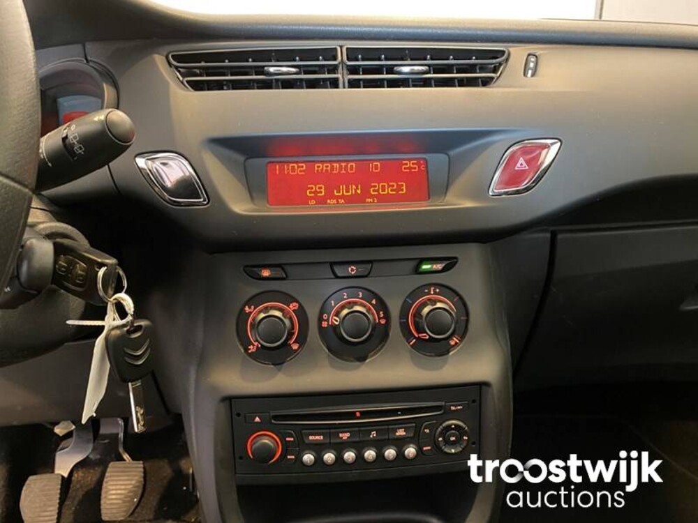 Citroen C3 PureTech Attraction 2014 -Orig. NL-, 2-XPB-96