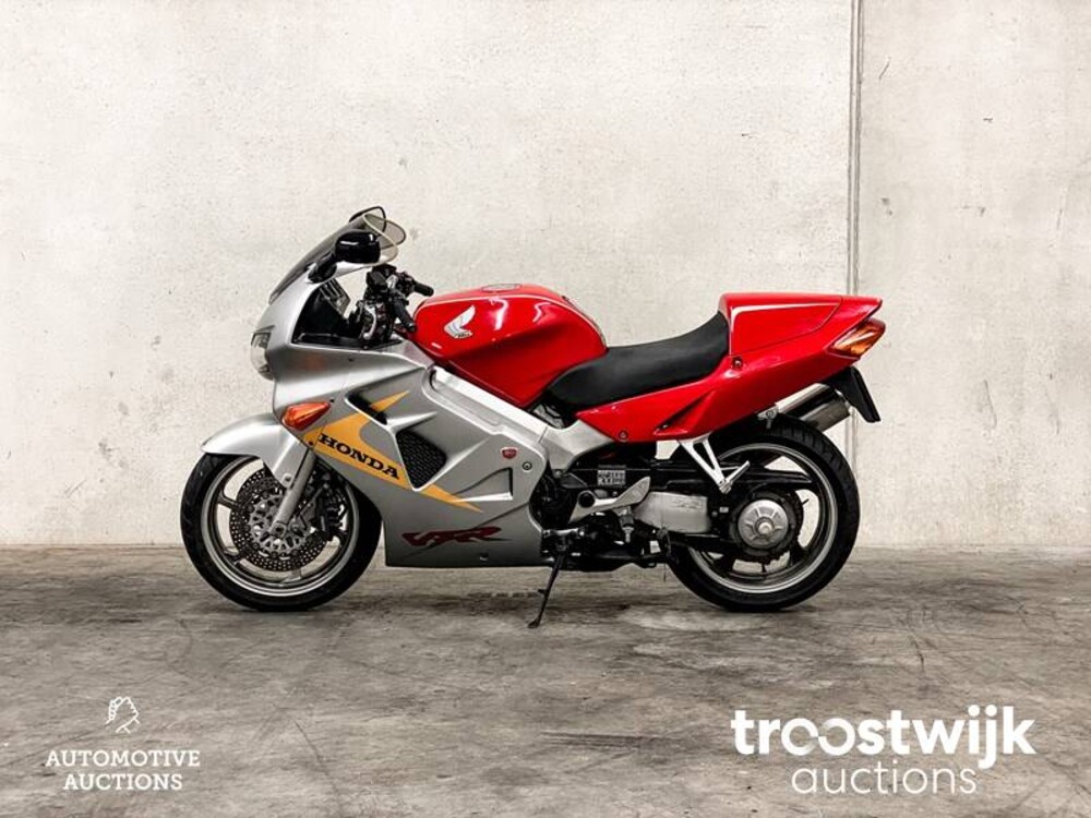 Honda VFR800FI 782cc 100pk 1999, MZ-02-VR