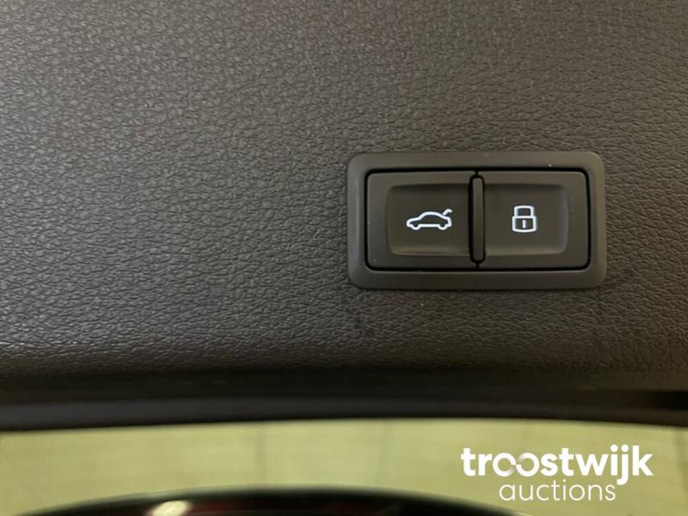 Audi e-tron 55 Quattro advanced Pro Line + 265kW 2018, K-652-VJ