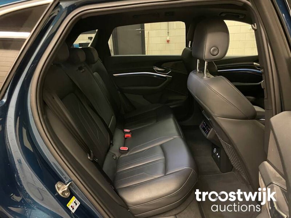 Audi e-tron 55 Quattro advanced Pro Line + 265kW 2018, K-652-VJ