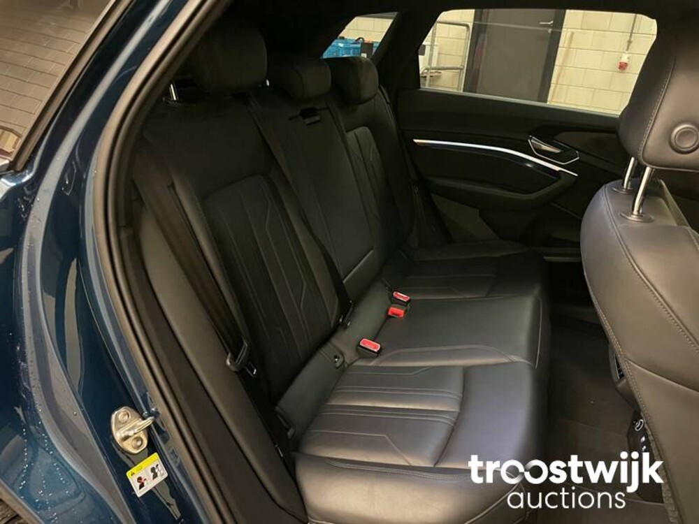 Audi e-tron 55 Quattro advanced Pro Line + 265kW 2018, K-652-VJ