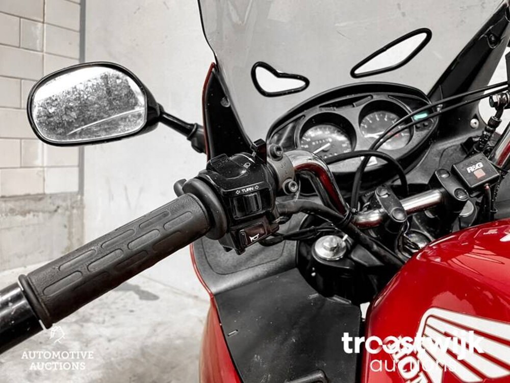 Honda NT 650 Deauville 2002, MG-BT-17