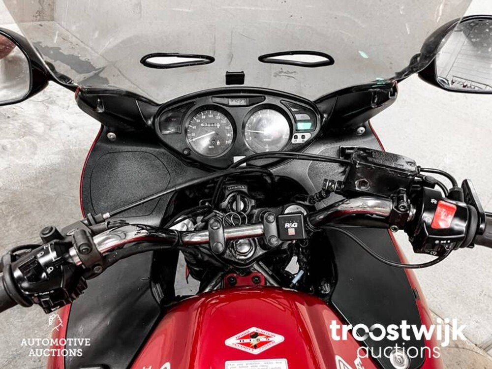 Honda NT 650 Deauville 2002, MG-BT-17