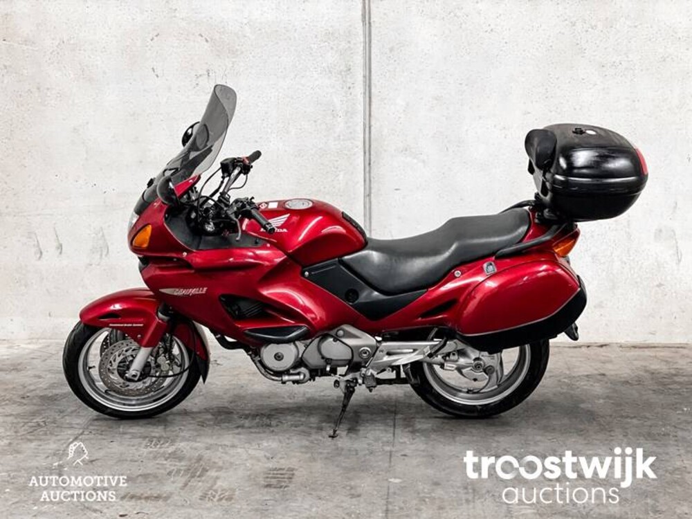 Honda NT 650 Deauville 2002, MG-BT-17