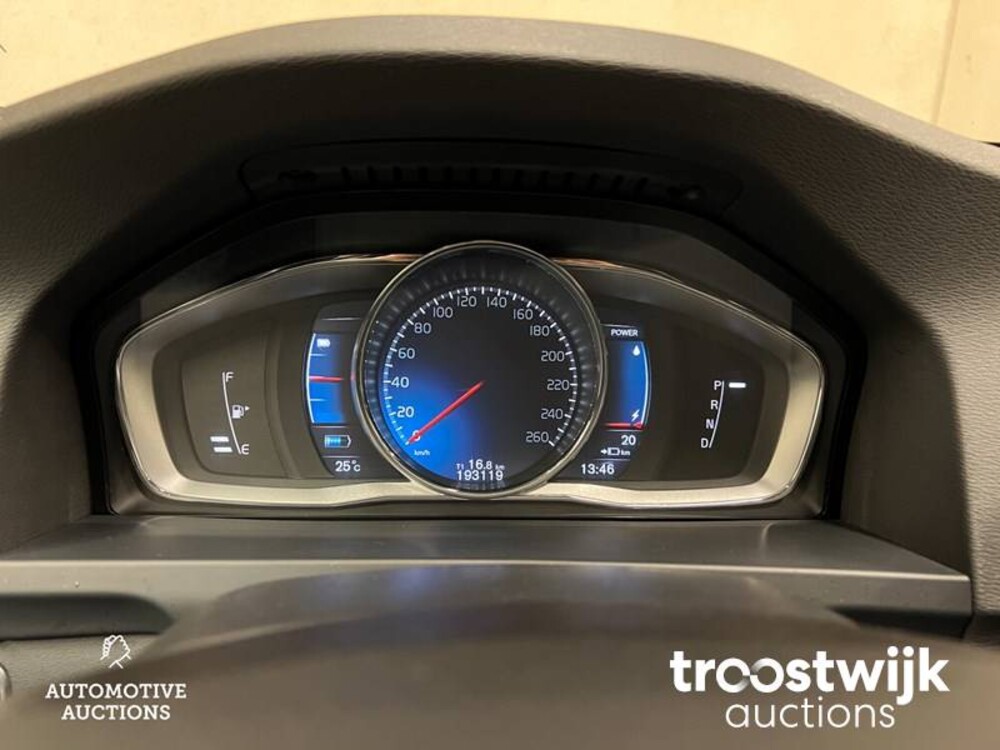 Volvo V60 2.4 D5 Twin Engine Plug-in Hybrid Special Edition 163pk 2016, -Orig. NL-, KZ-683-B