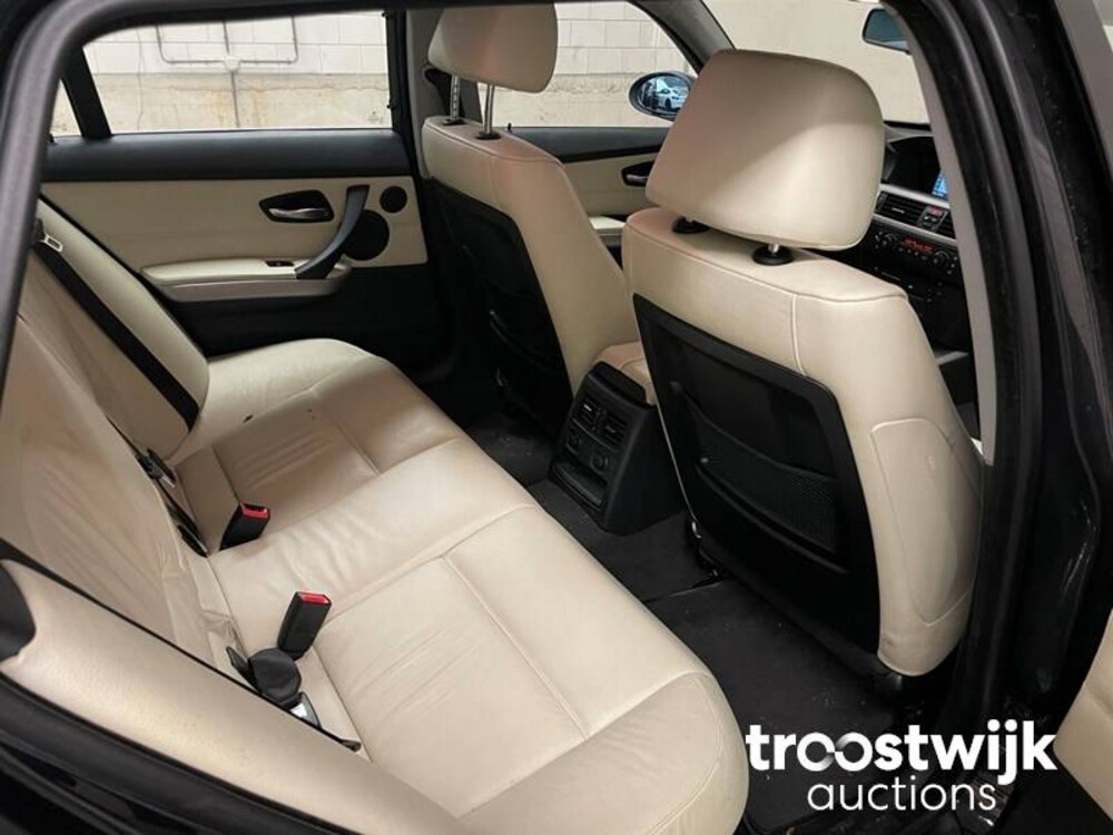 BMW 325i Touring Dynamic Executive 3-serie 218pk E90/E91 2006 -Orig. NL-, 80-SG-NK