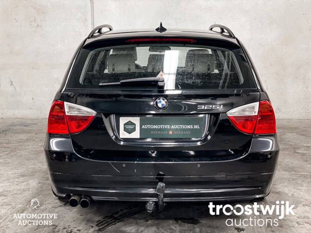 BMW 325i Touring Dynamic Executive 3-serie 218pk E90/E91 2006 -Orig. NL-, 80-SG-NK