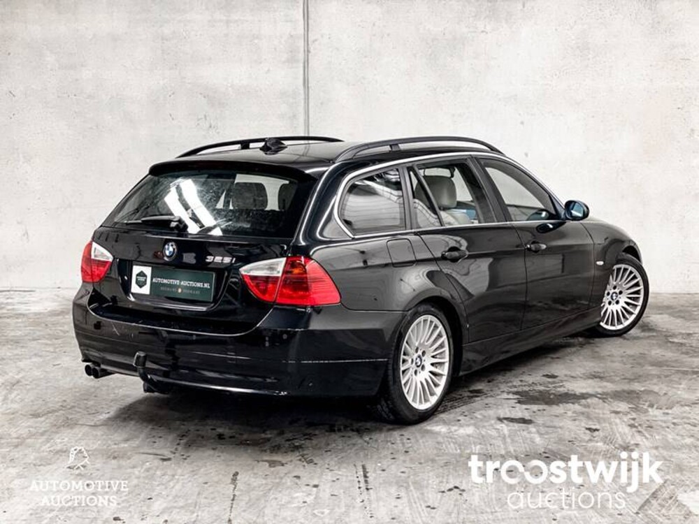 BMW 325i Touring Dynamic Executive 3-serie 218pk E90/E91 2006 -Orig. NL-, 80-SG-NK