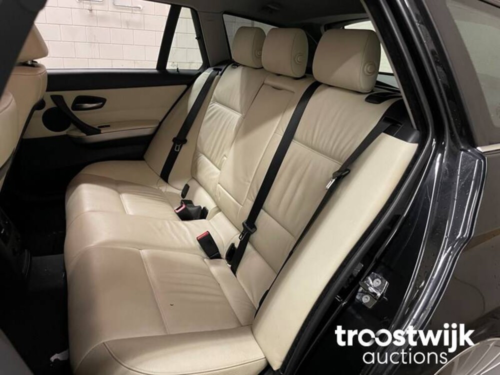 BMW 325i Touring Dynamic Executive 3-serie 218pk E90/E91 2006 -Orig. NL-, 80-SG-NK