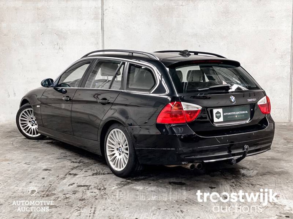 BMW 325i Touring Dynamic Executive 3-serie 218pk E90/E91 2006 -Orig. NL-, 80-SG-NK