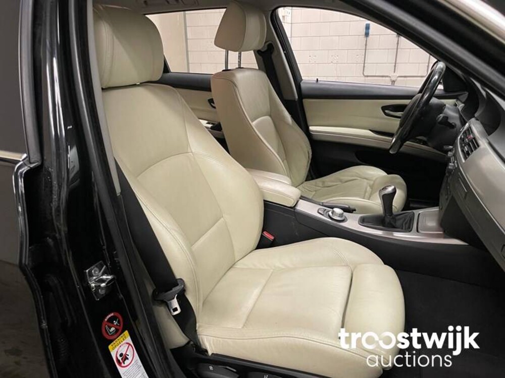 BMW 325i Touring Dynamic Executive 3-serie 218pk E90/E91 2006 -Orig. NL-, 80-SG-NK