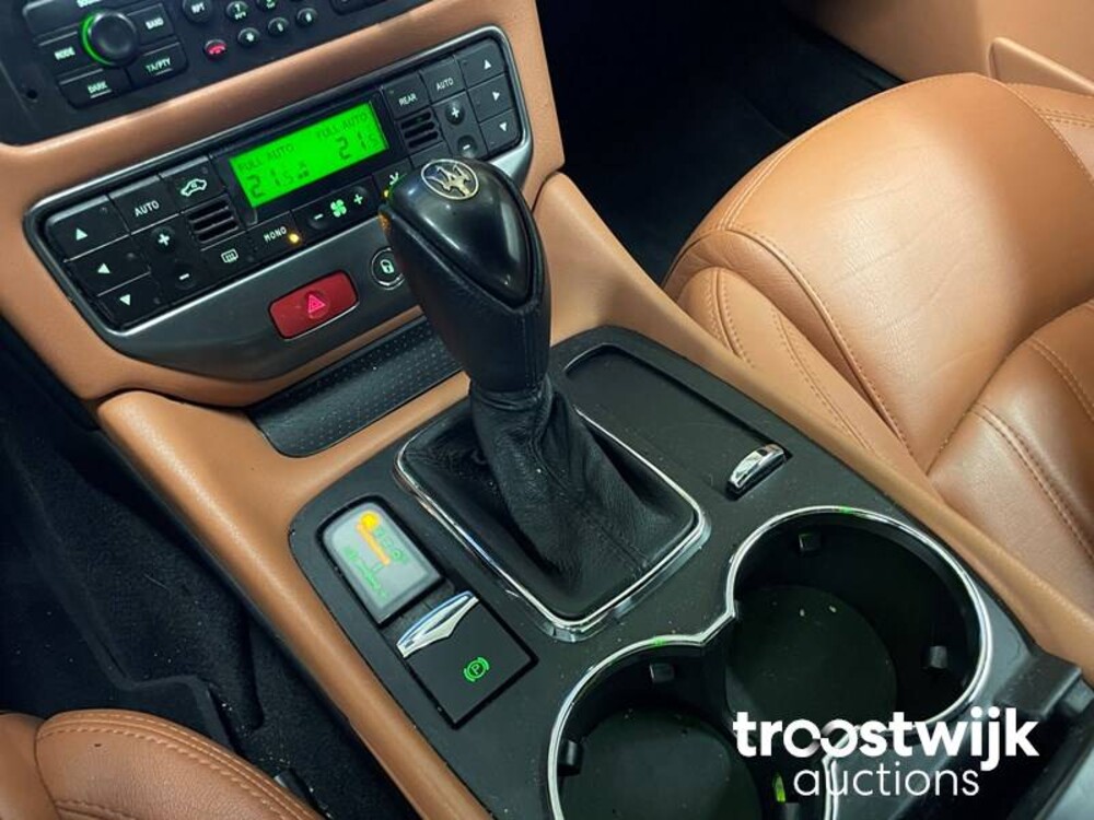 Maserati Granturismo 4.2 405pk 2013