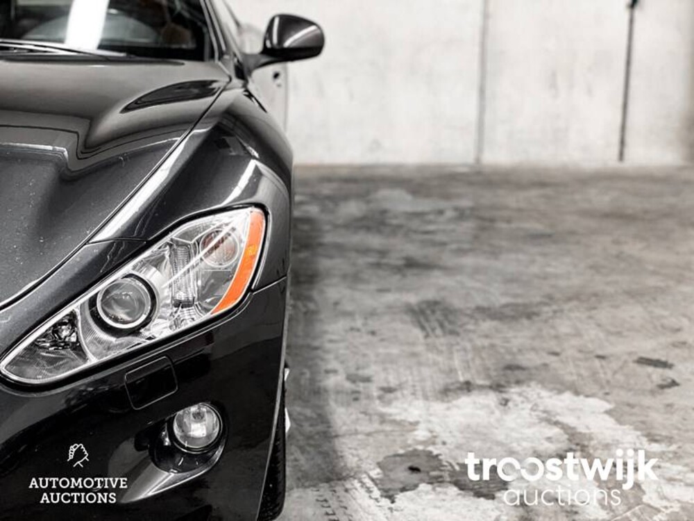 Maserati Granturismo 4.2 405pk 2013