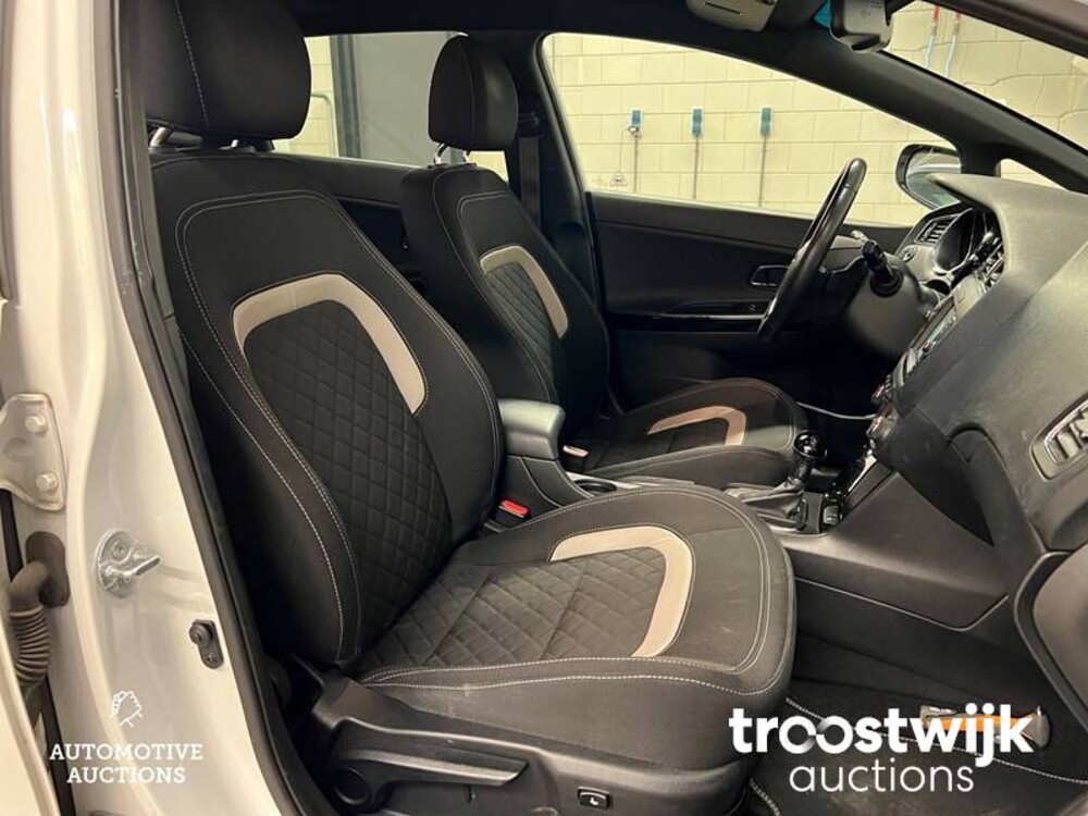 Kia cee'd Sportswagon 1.6 CRDi GT-Line 136pk 2017 -Orig. NL-, NF-601-H