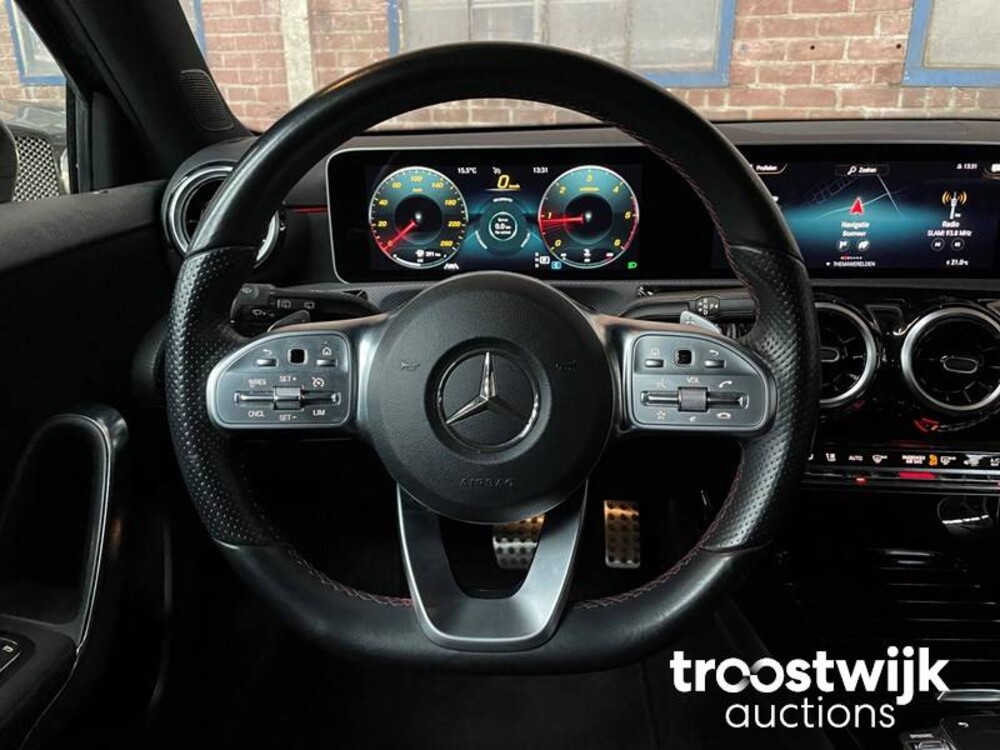 Mercedes-Benz 180d Business Solution 116 PS 2018 A-Klasse, XJ-192-K