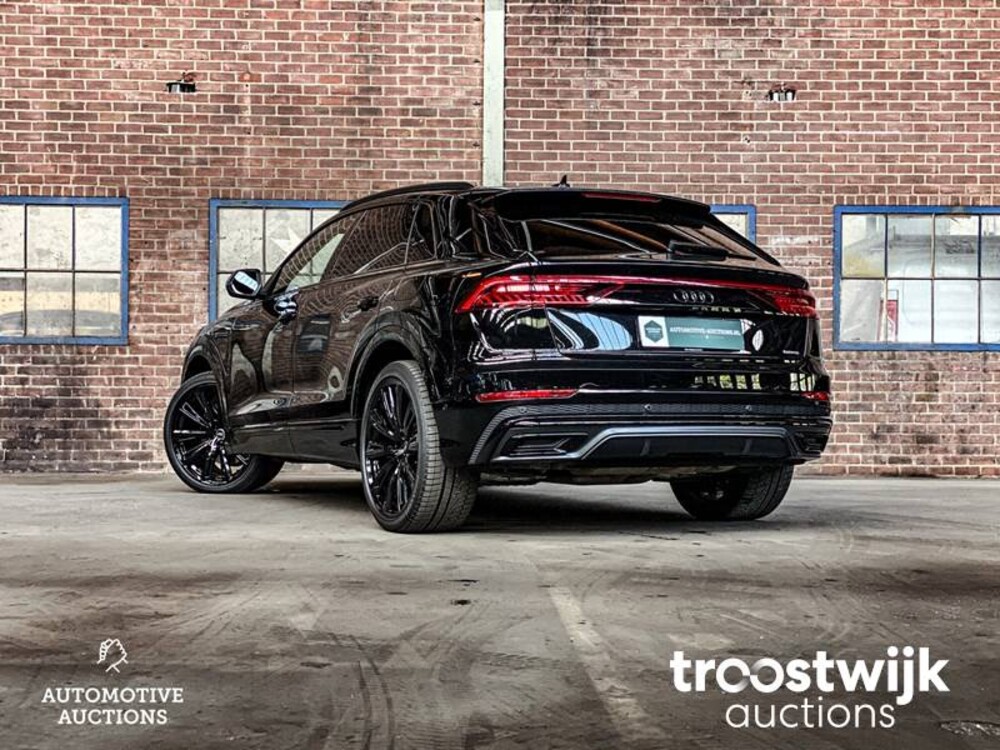 Audi Q8 60 TFSIe S-Line 3.0 Quattro  467 PS 2022, T-001-HD