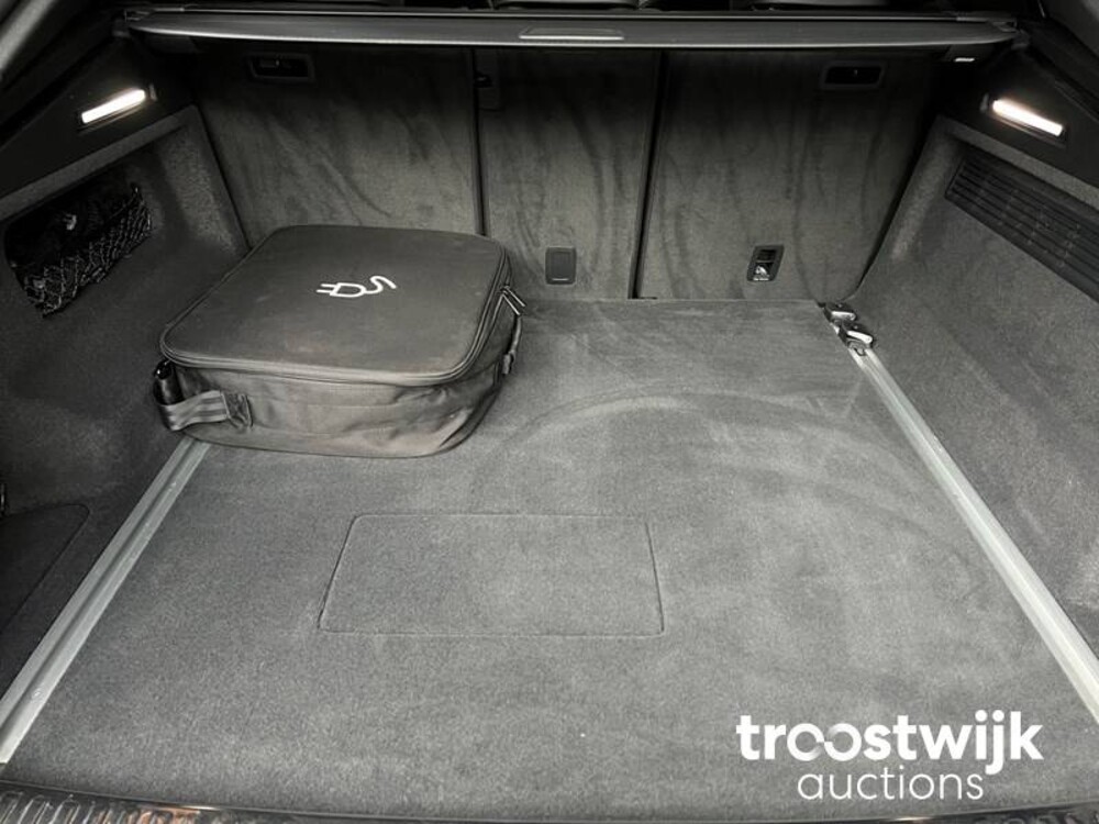 Audi Q8 60 TFSIe S-Line 3.0 Quattro  467 PS 2022, T-001-HD