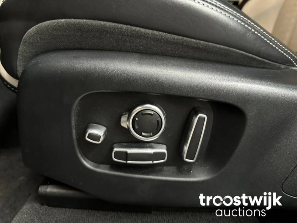 Land Rover Range Rover Velar First Edition D300 3.0 V6 AWD HSE 300PS 2018, K-931-XR