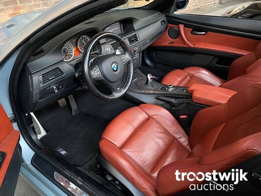 BMW M3 E93 4.0 V8 420pk 2012 DCT