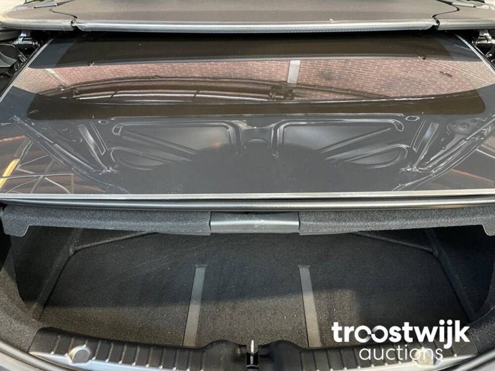 Mercedes-Benz SLC200 RedArt Edition 184hp 2017 Cabriolet SLC-Class, S-472-HT