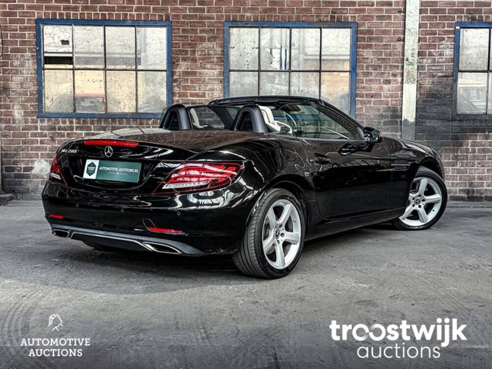 Mercedes-Benz SLC200 RedArt Edition 184hp 2017 Cabriolet SLC-Class, S-472-HT